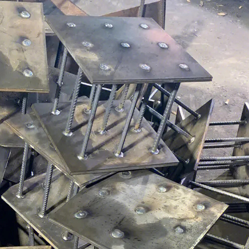 在确定景德镇预埋件位置时，需要考虑以下几点